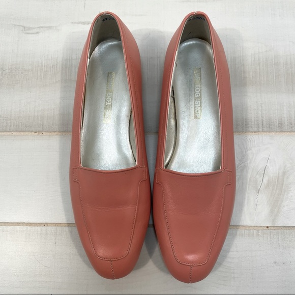 The Tog Shop NEW Peach Bandolino Liberty Loafer 8M - Picture 1 of 7